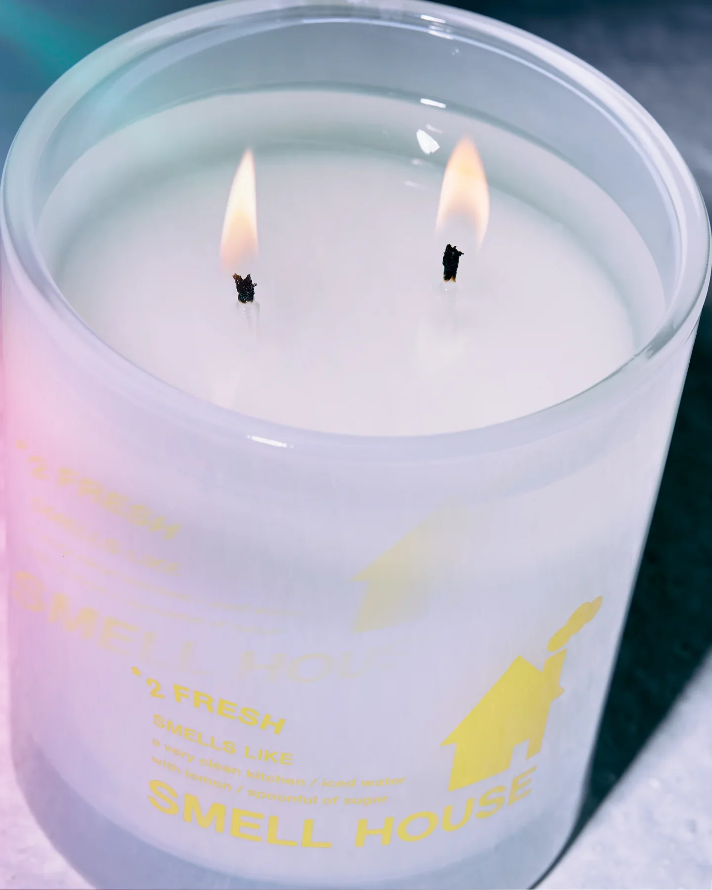 2 FRESH - Two candle sizes & air freshener available - Image 4