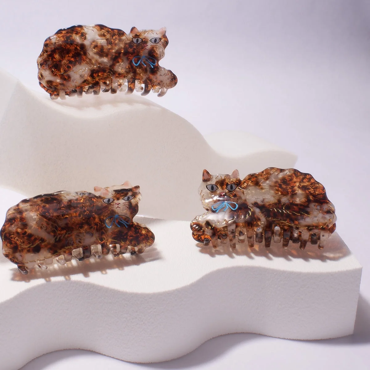 Calico Kitty Cat Hair Claw in Cream and Tortoise Shell - Image 5