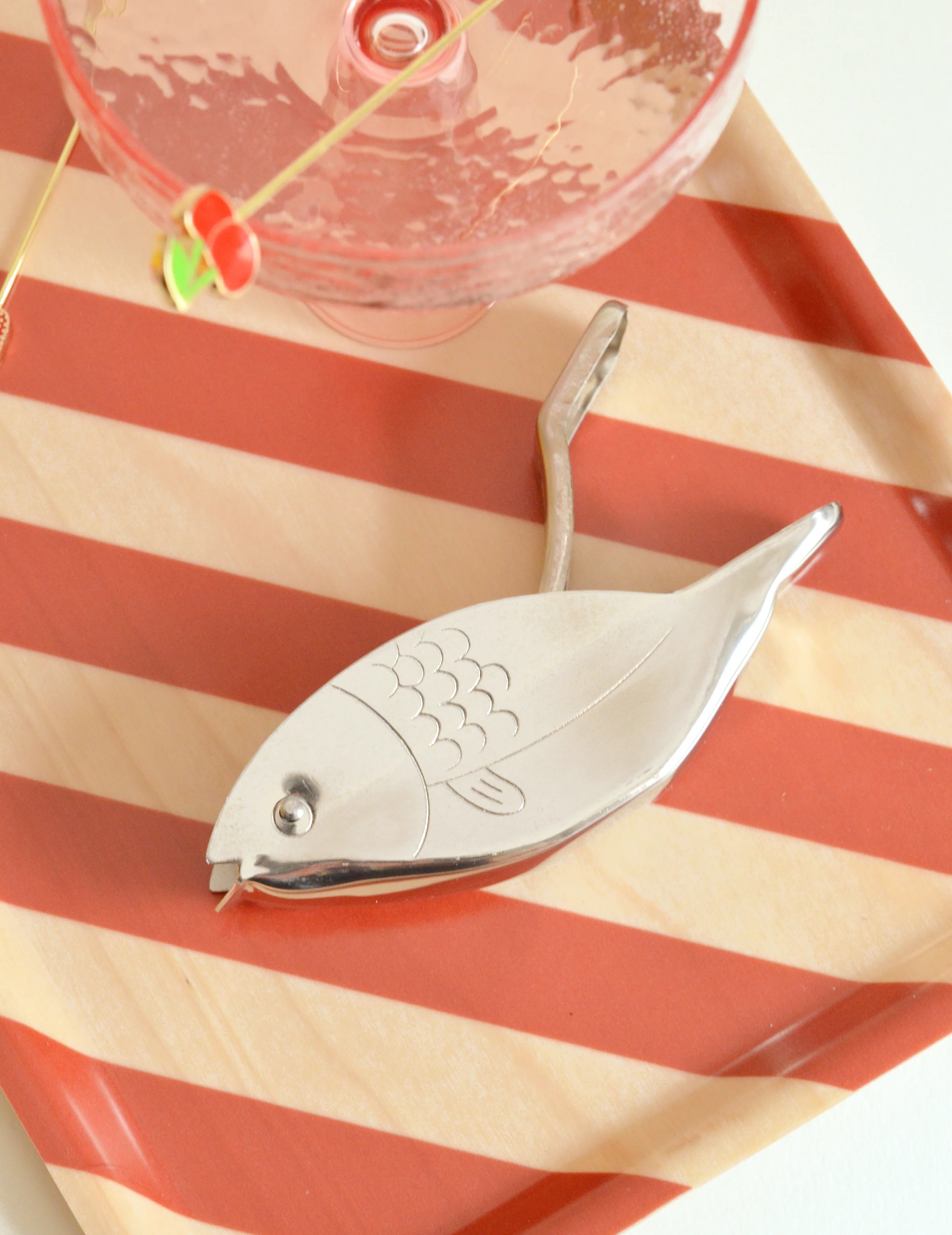 Fish Shaped Lemon Squeezer - Image 3