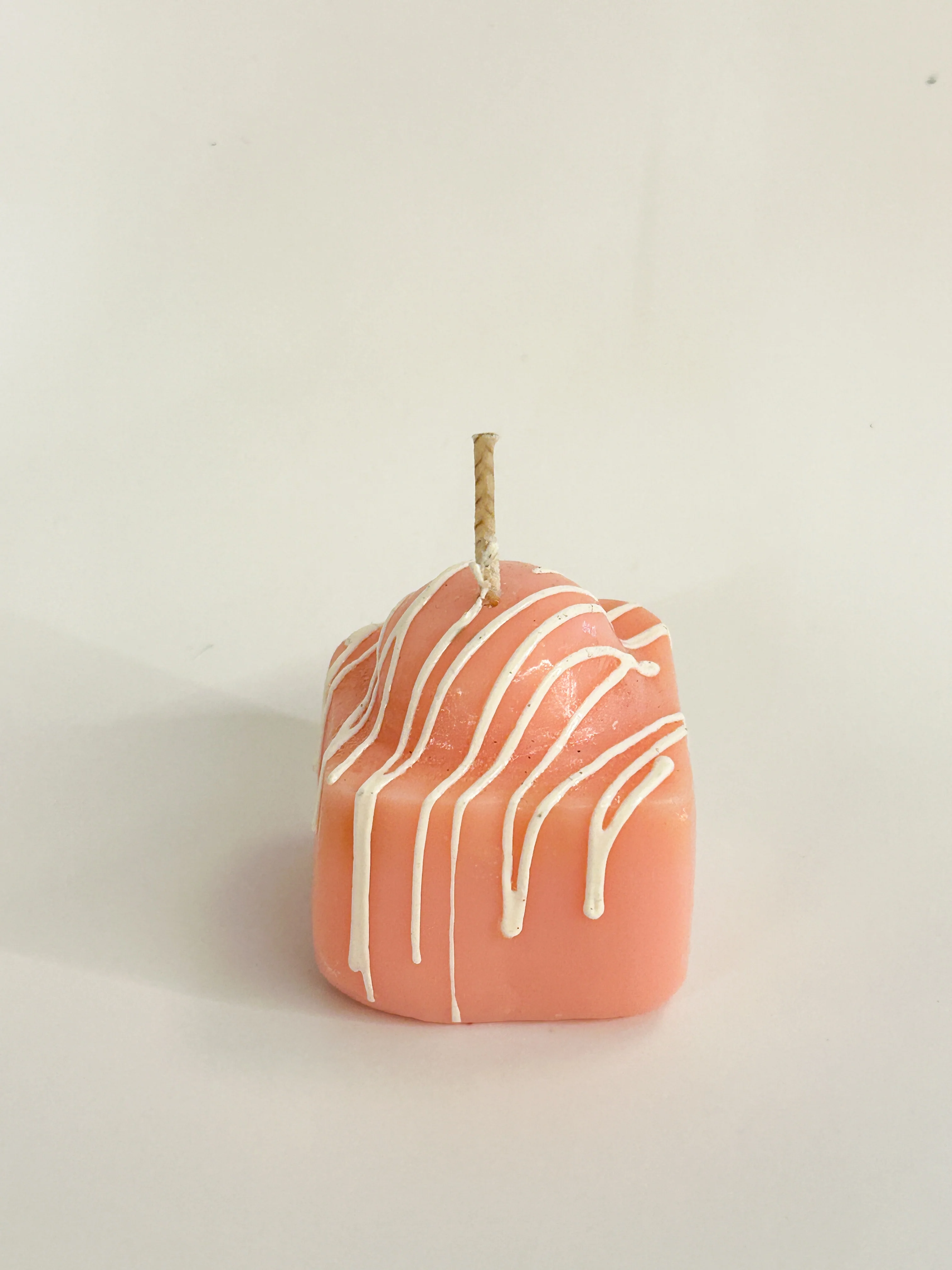 French Fancy Cake Candle - Pink or Yellow. - Image 3