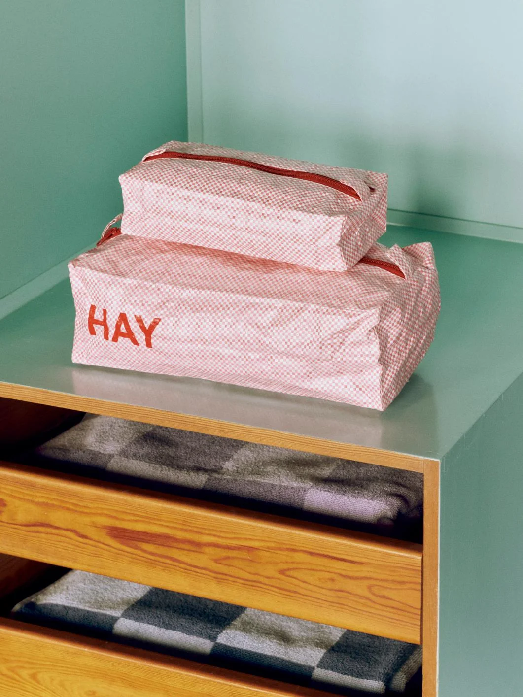 HAY Mono Bag Set of 3 - two colours - Image 2
