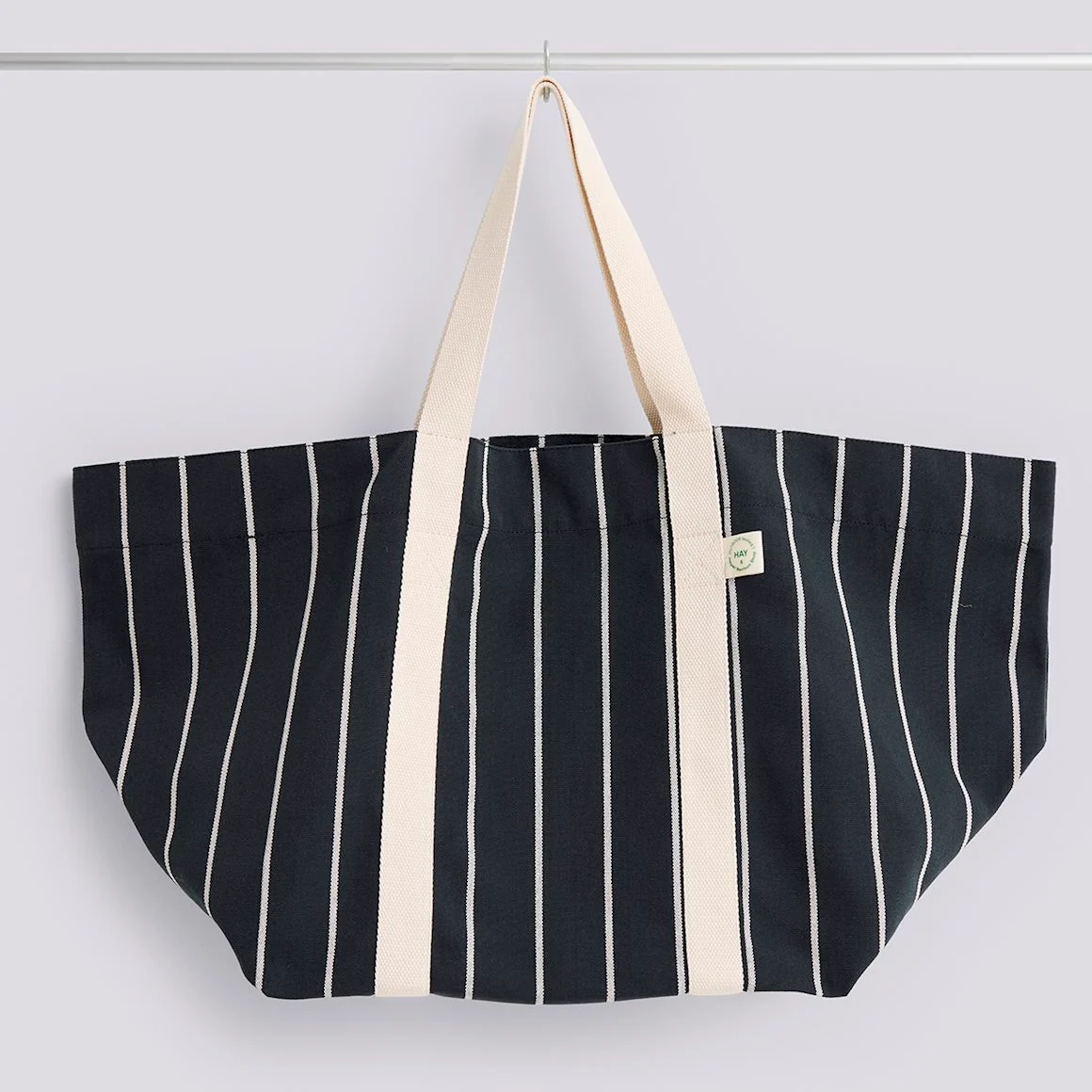 HAY The Outdoor Market Picnic Bag - Image 6