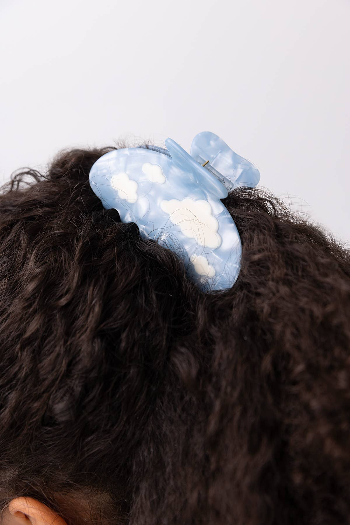 Lucy Blue Sky Hair Claw Clip - Image 3