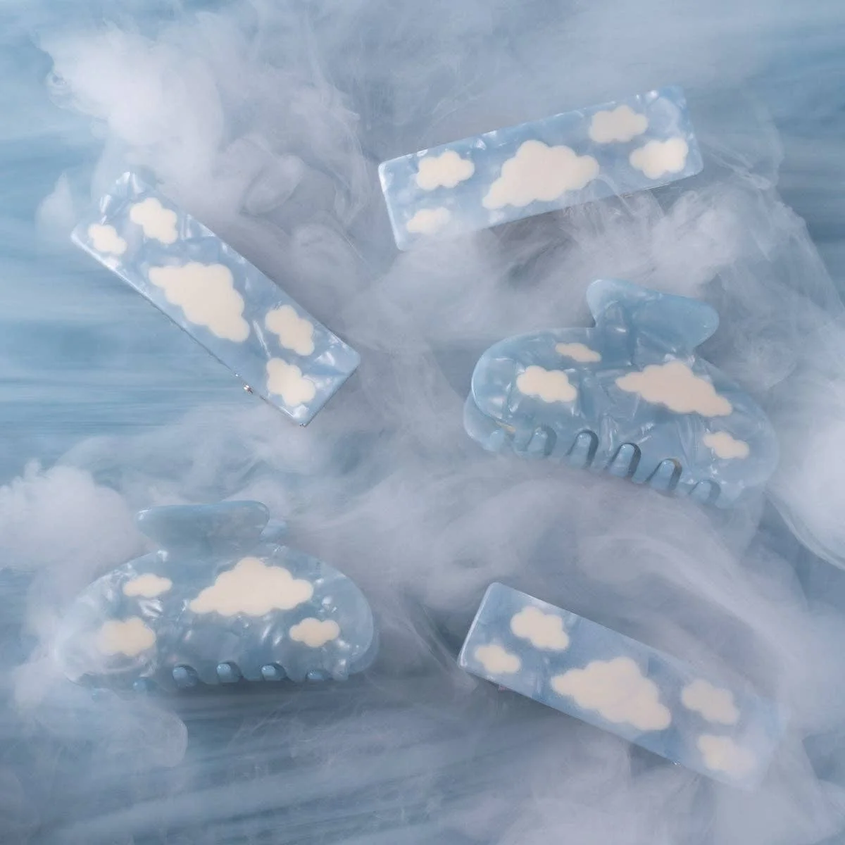 Lucy Blue Sky Hair Claw Clip - Image 5