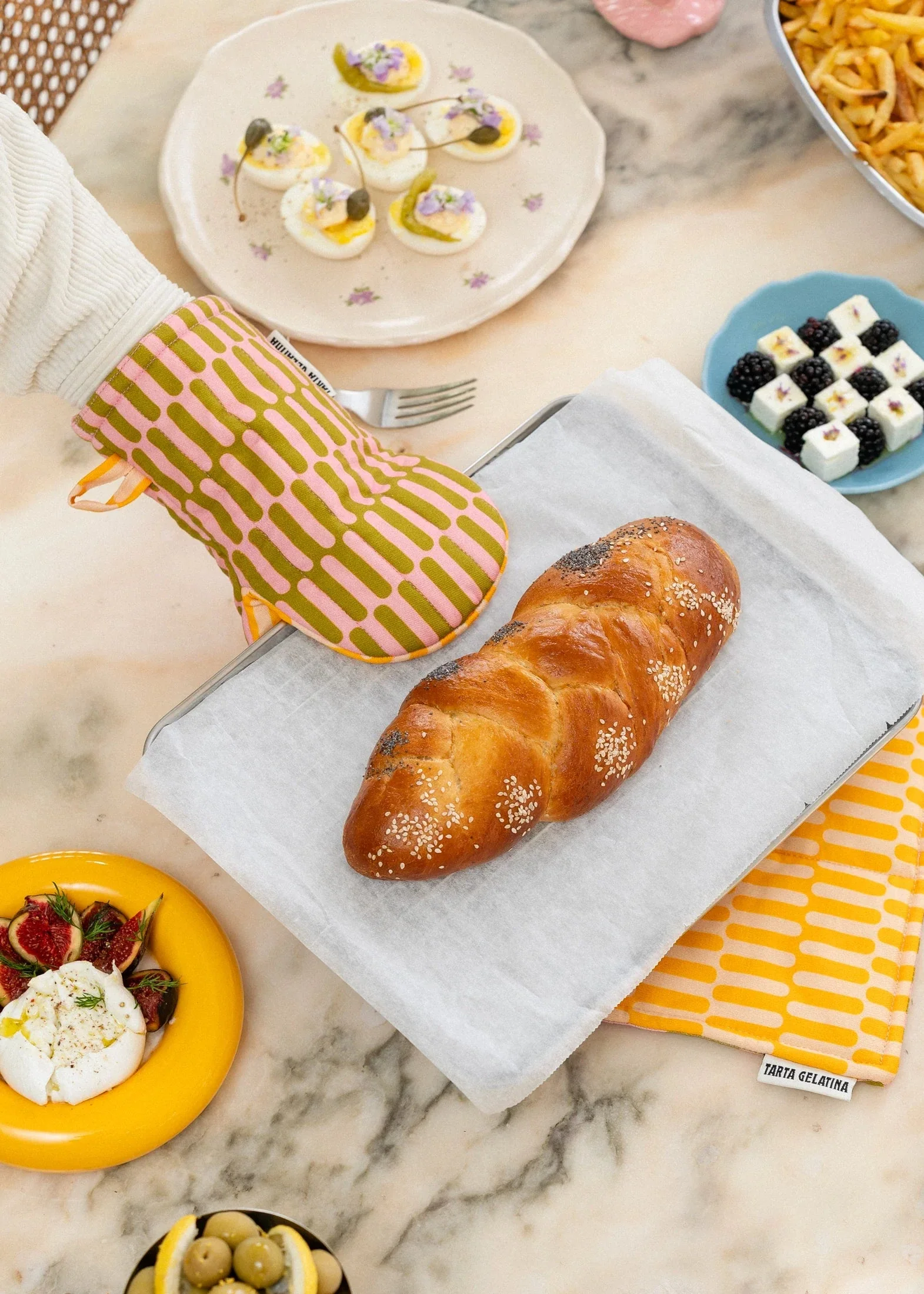 Patterned Oven Mitt - various colours - Image 3