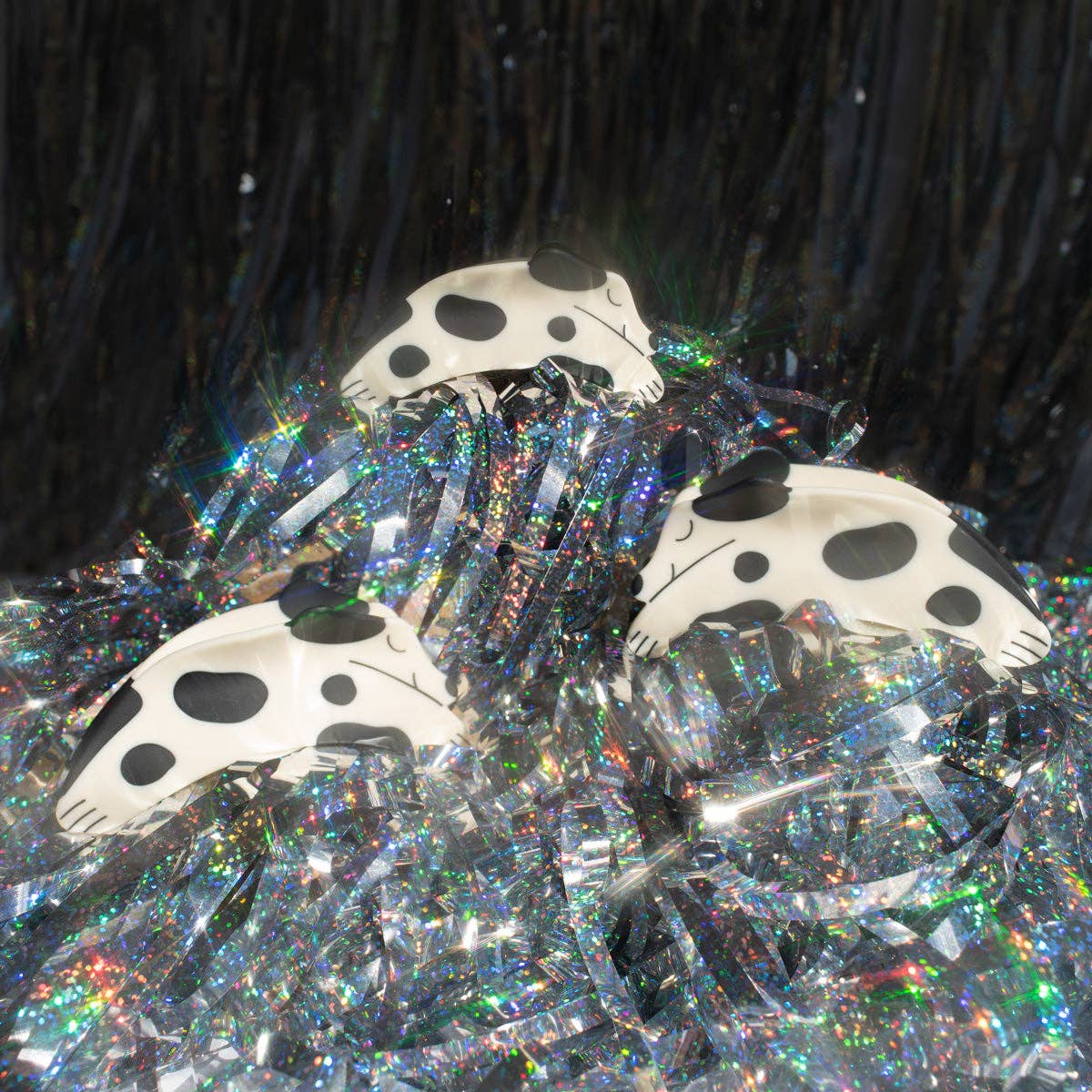 Black and White Spotted Puppy Hair Claw Clip - Image 5