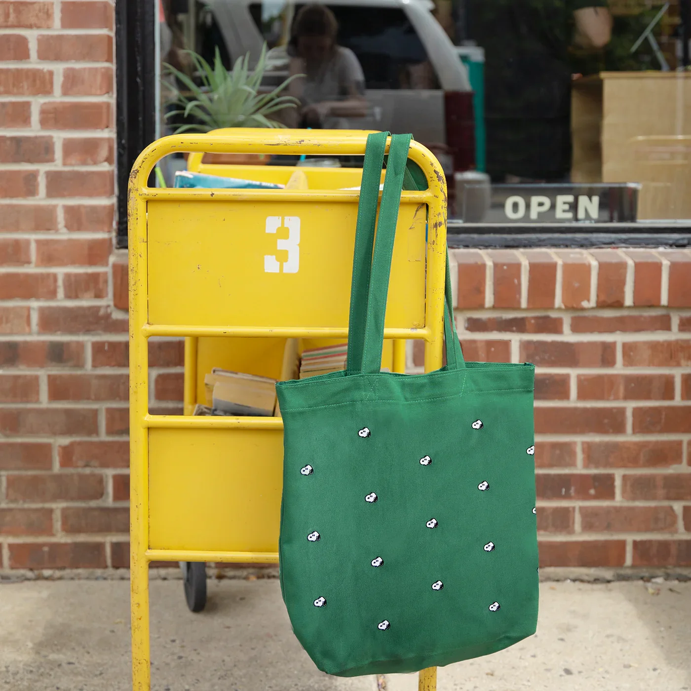 Snoopy Embroidered Forest Green Tote Bag - Image 3